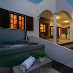 Maylands Vila *